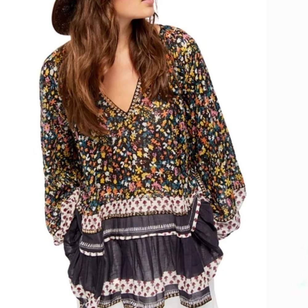 Free People Black gardenia tunic gold embellished dress  medium balloon sleeves